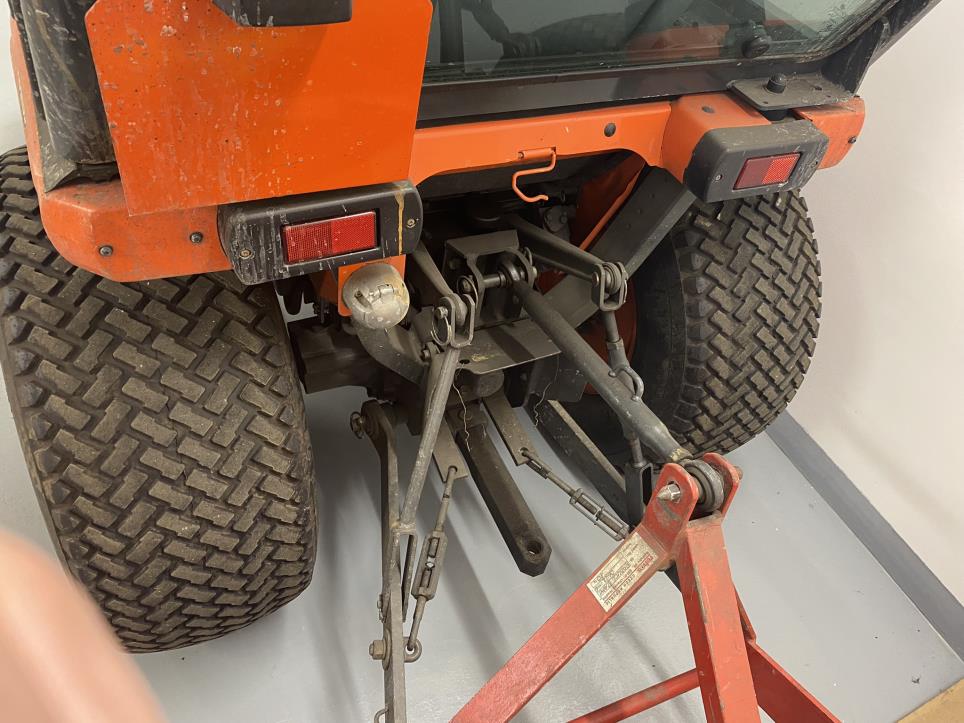 Maszyny do obróbki metalu i wyposażenie warsztatów-5